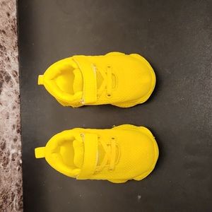 Toddler shoes